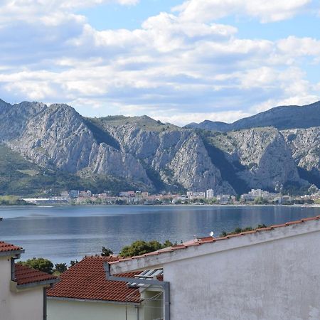 Omis Wind Rose Apartment Bagian luar foto