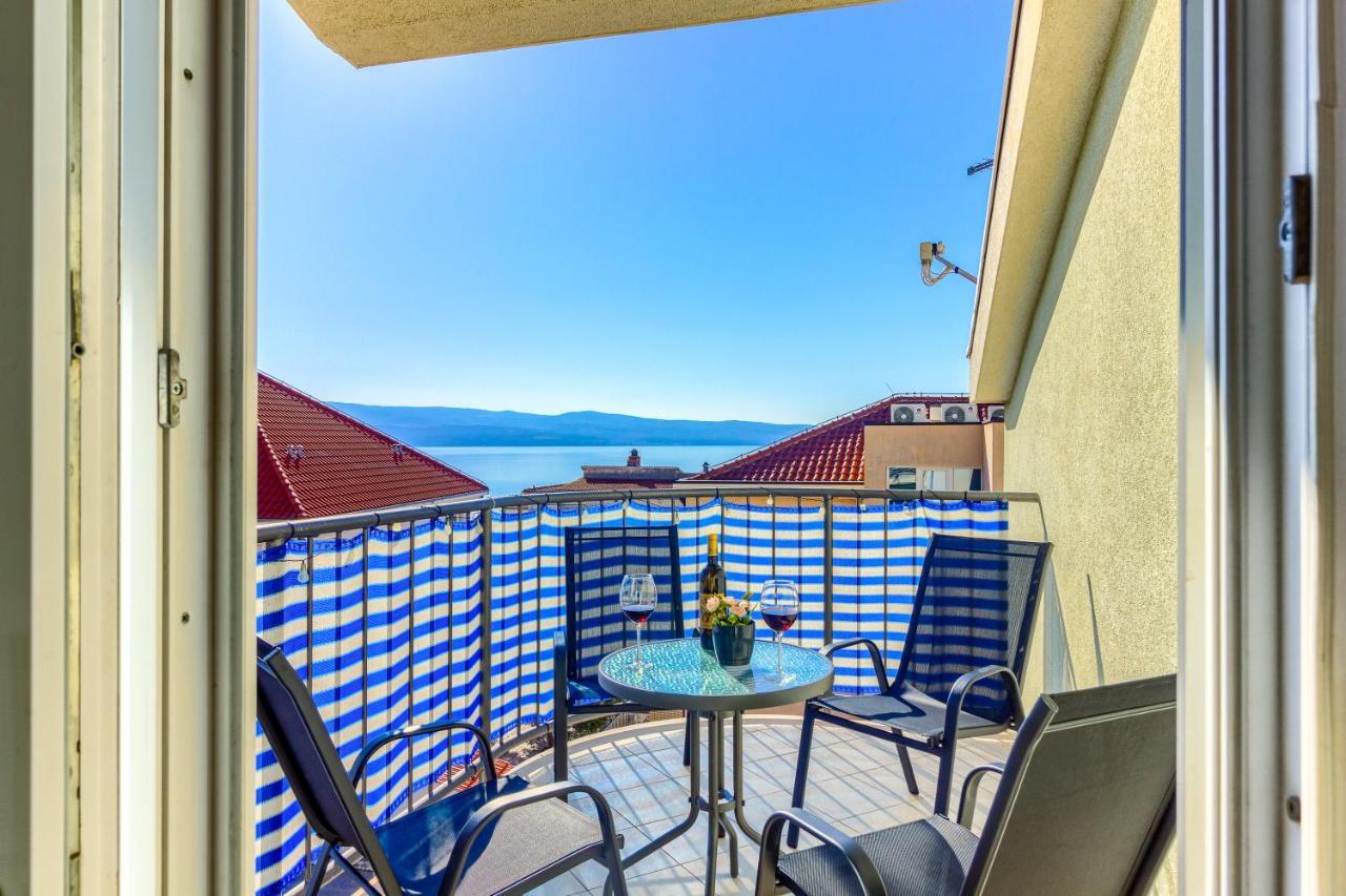 Omis Wind Rose Apartment Bagian luar foto
