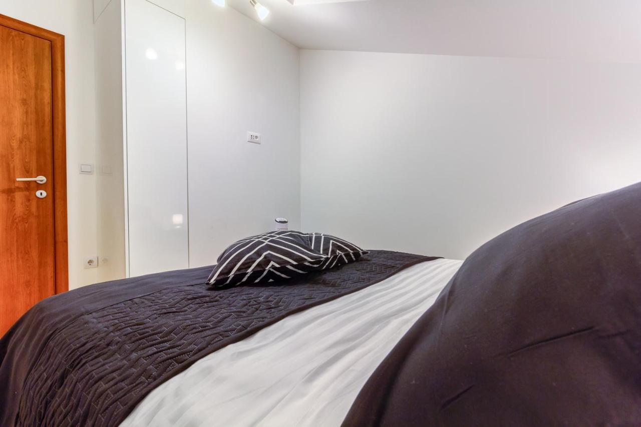 Omis Wind Rose Apartment Bagian luar foto
