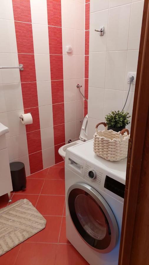 Omis Wind Rose Apartment Bagian luar foto