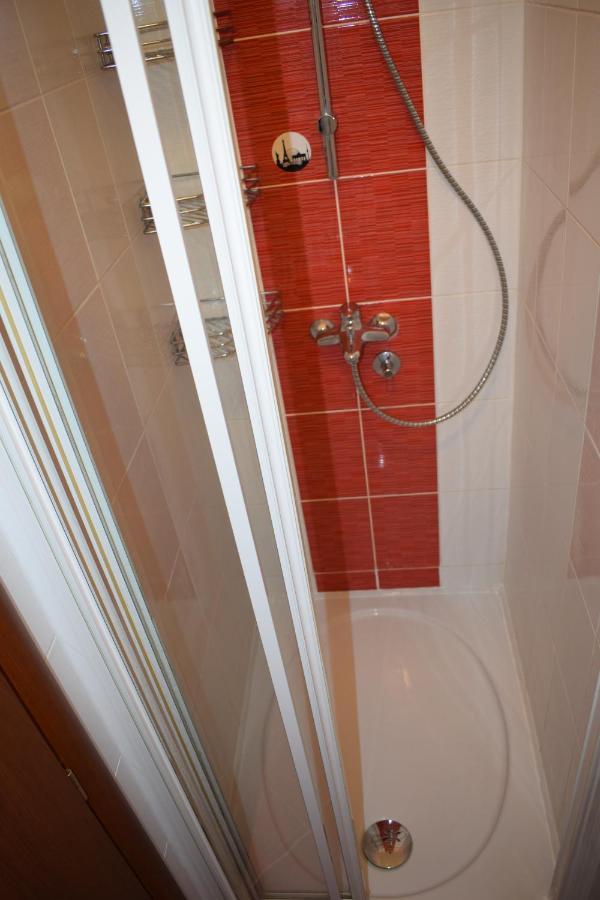 Omis Wind Rose Apartment Bagian luar foto